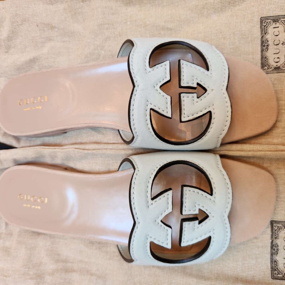 Gucci Salvy Green Sandals Slip-On Style